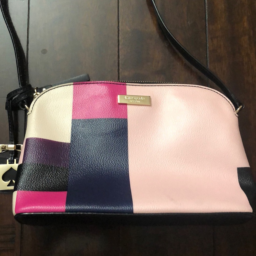 Light pink Kate spade crossbody purse